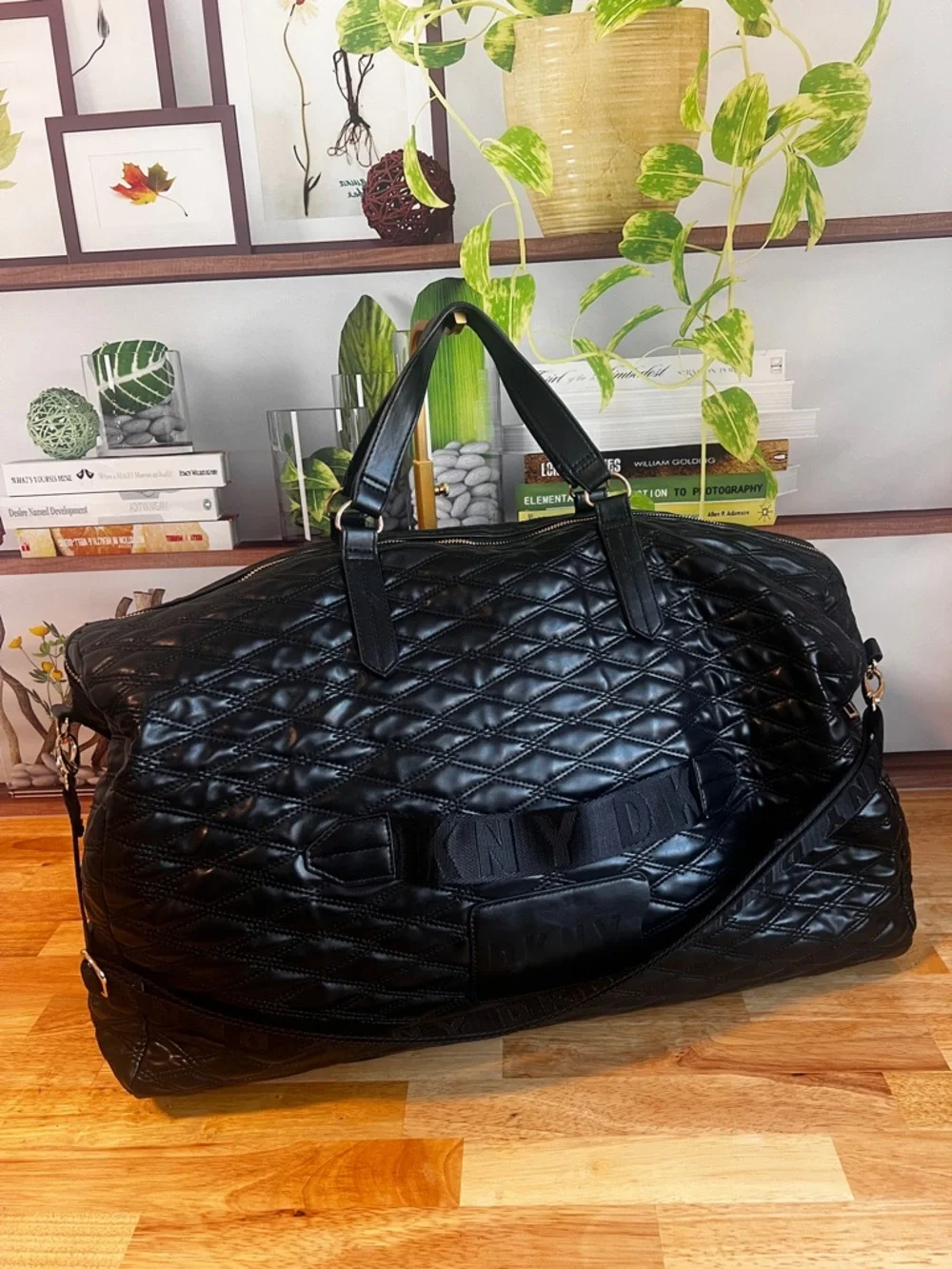 DKNY Black Quilted Duffel Bag Travel Weekender - Picture 4 of 16